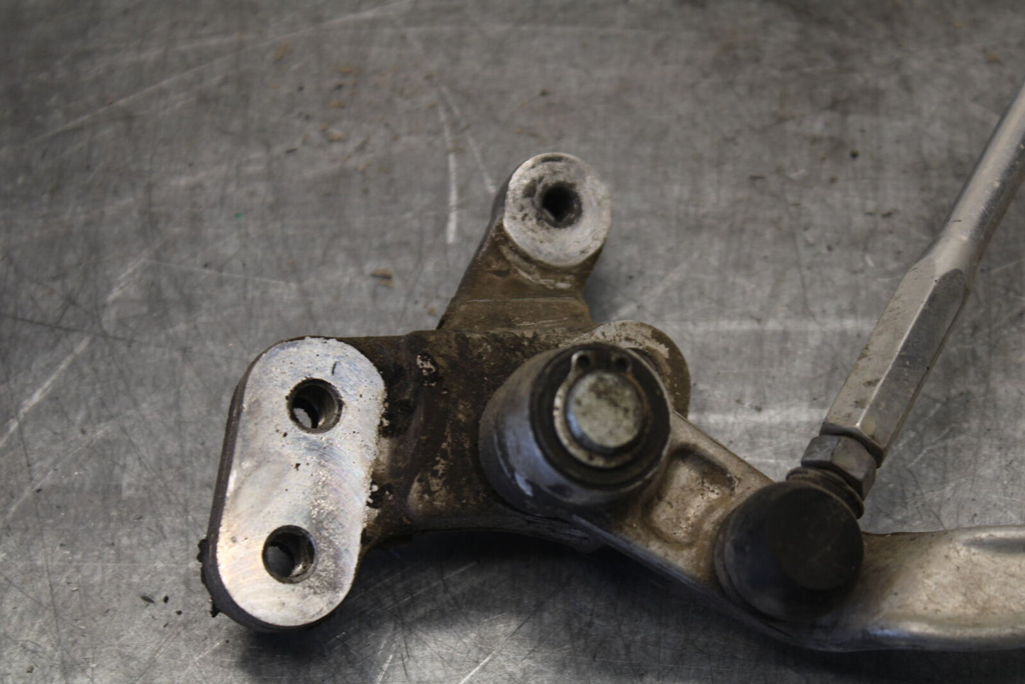 06-07 SUZUKI GSXR 600 SHIFTER LINKAGE SHIFT LINK PEDAL BB694