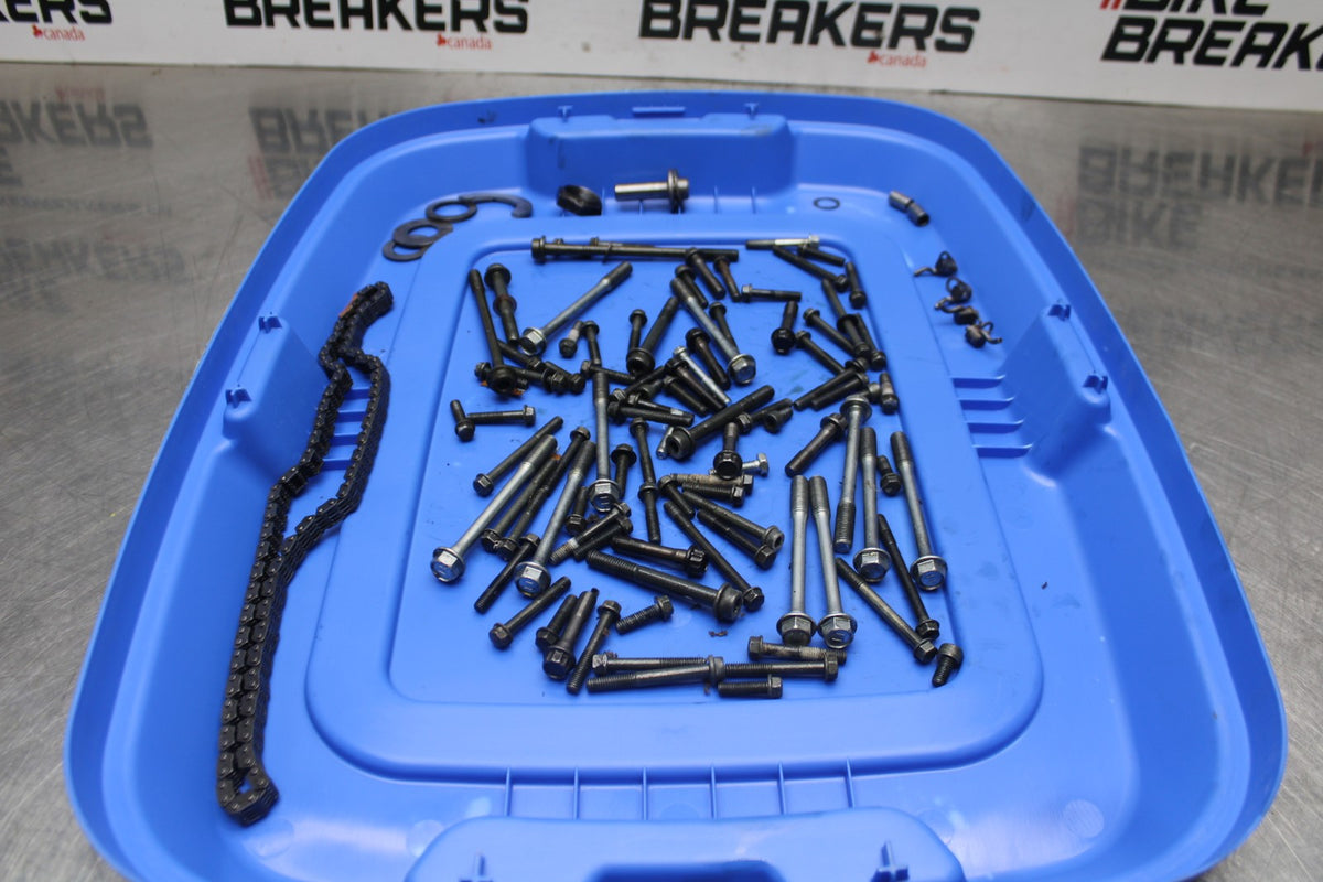 03 SUZUKI GSXR600 ENGINE MOUNTING BOLTS HARDWARE MOTOR SCREWS BB801