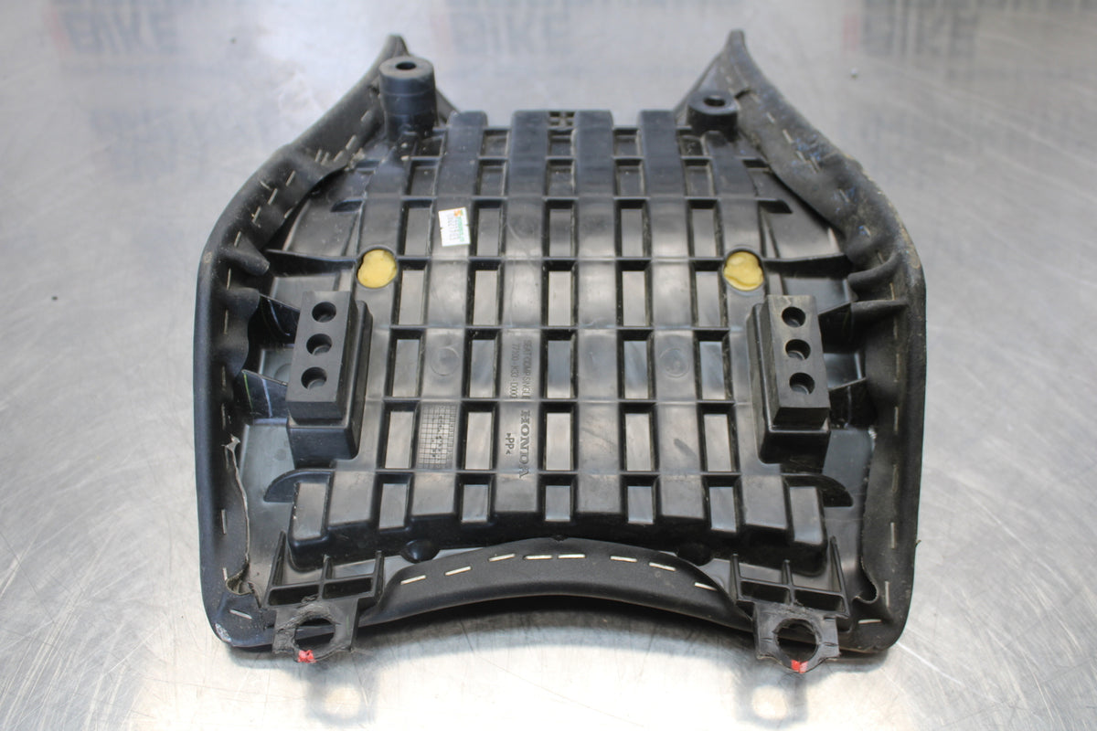 15-16 HONDA CB300F FRONT DRIVERS SEAT PAD SADDLE PILLION BB150