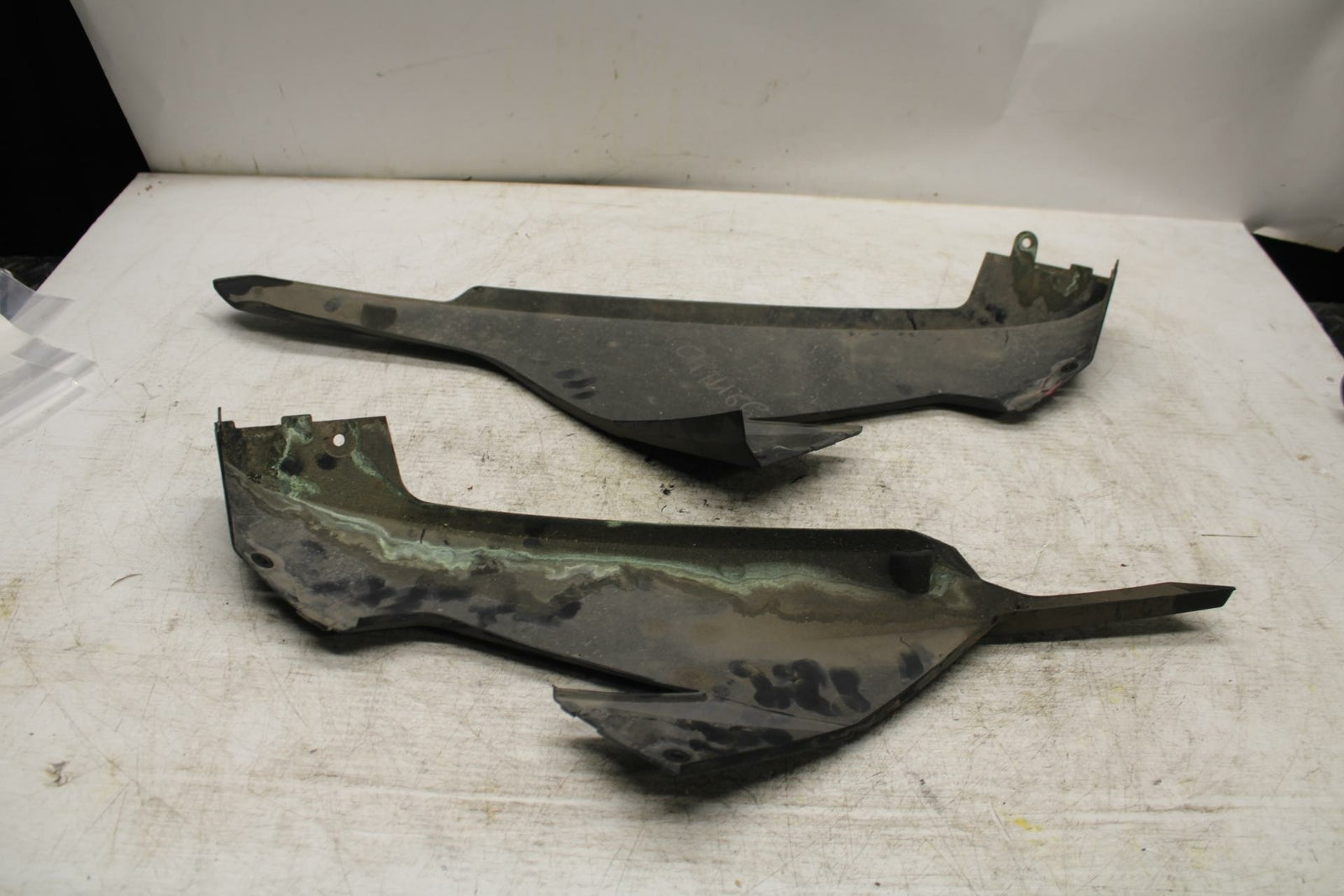 12-13 KAWASAKI EX300 NINJA LOWER BOTTOM BELLY FAIRING COWL BB373