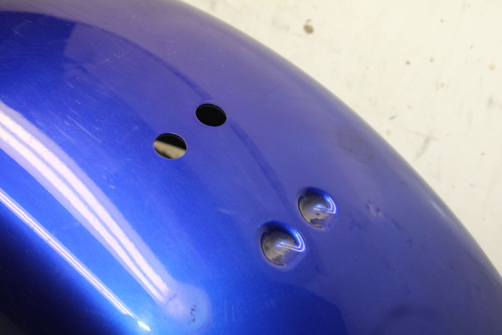 05-06 SUZUKI BOULEVARD M50 REAR BACK WHEEL FENDER MUD GUARD BB671