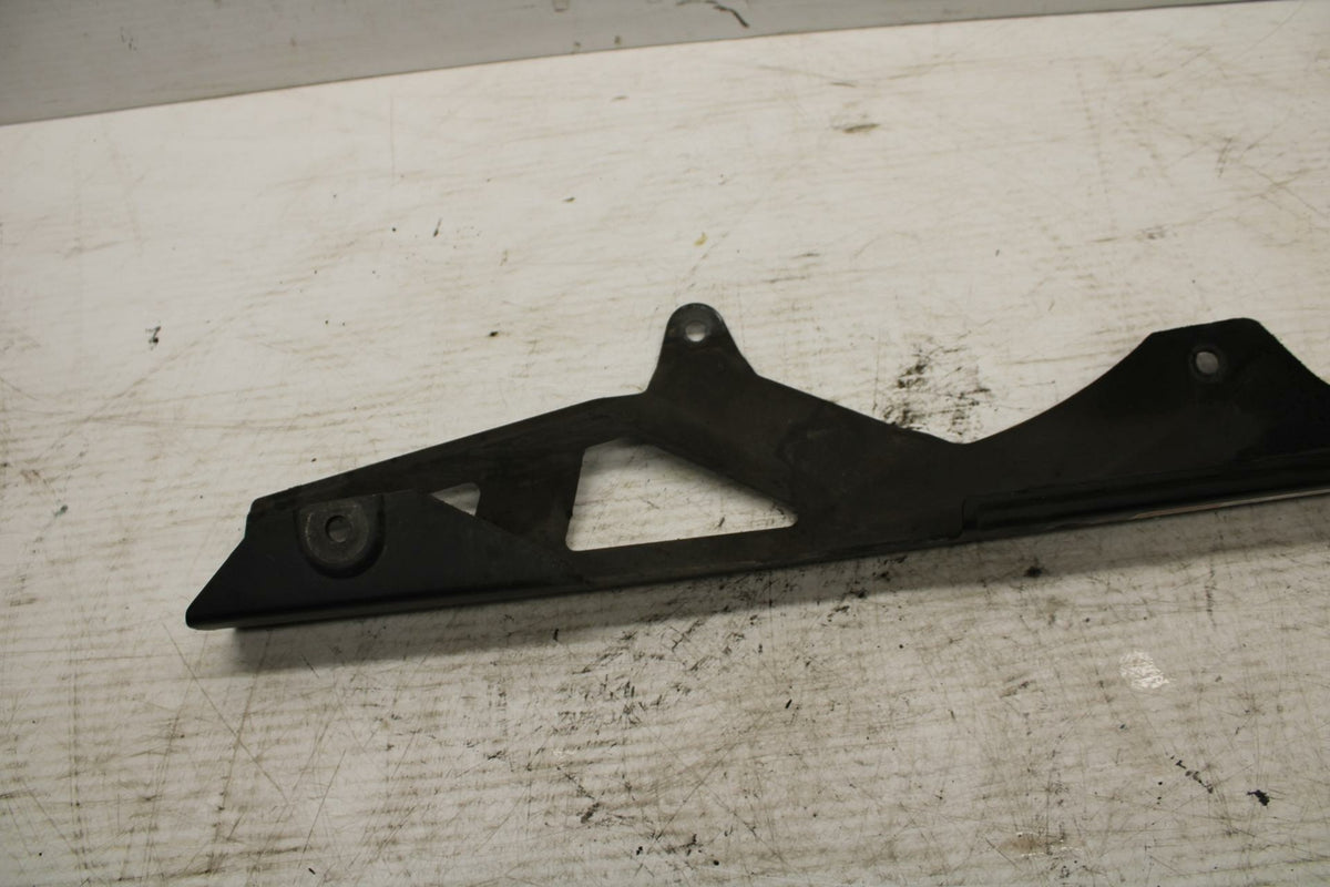 11-17 SUZUKI GSXR750 REAR BACK DRIVE CHAIN GUARD COVER SHIELD 61311-14J00 BB306
