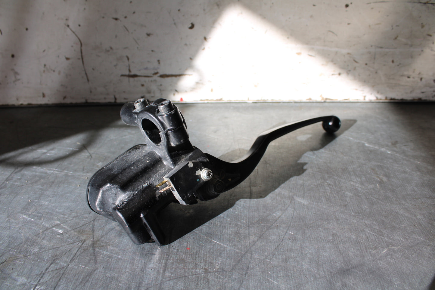 19-22 KAWASAKI Z400 FRONT BRAKE MASTER CYLINDER w/ LEVER BB708