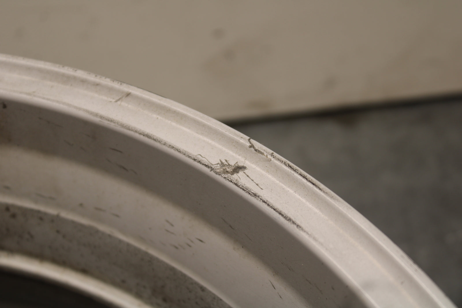 08-10 SUZUKI GSXR 600 REAR WHEEL BACK RIM BB753