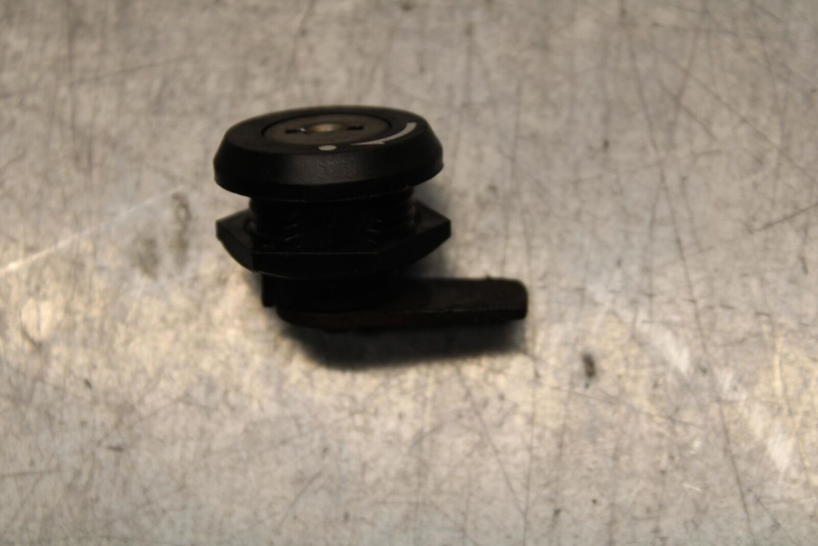 2005 Kawasaki Vulcan 1500 VN1500N IGNITION LOCK KEY SET W/ GAS CAP  BB576