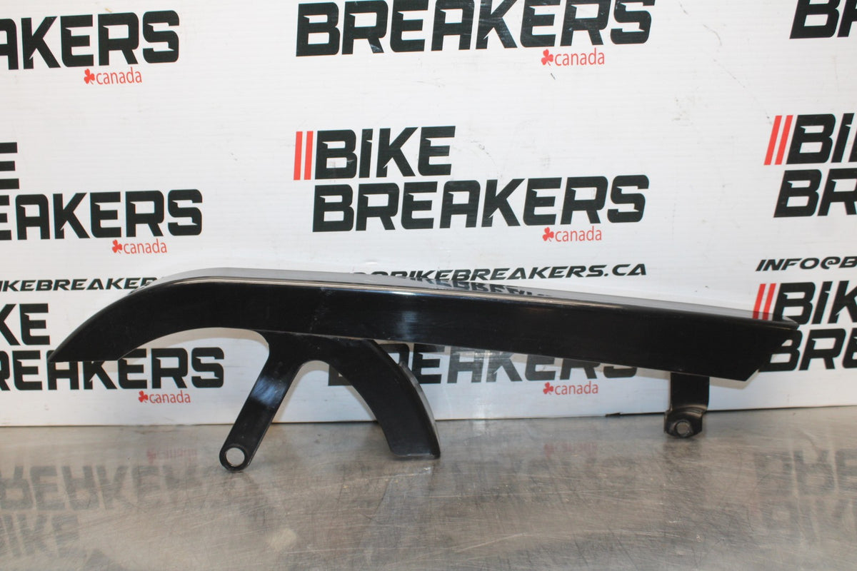 07 HARLEY-DAVIDSON SPORTSTER 1200 CUSTOM XL1200C BELT COVER GUARD BB833