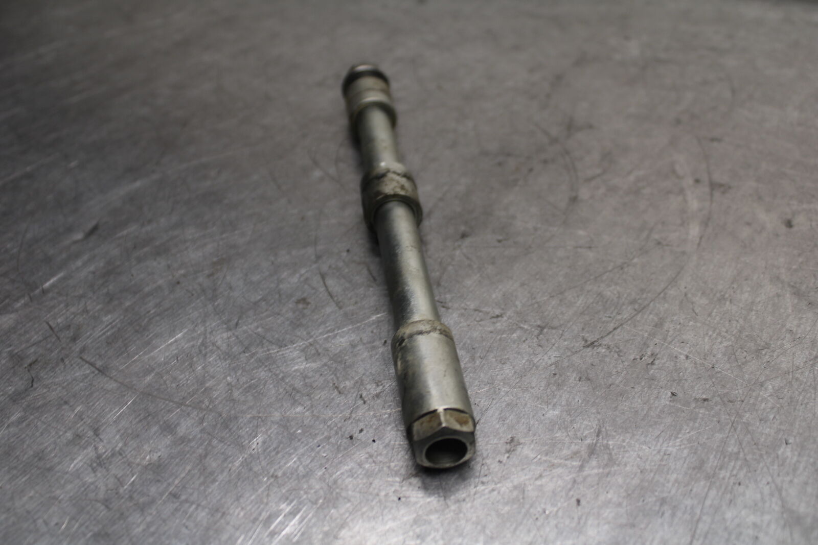 15-19 HONDA CBR300R FRONT WHEEL RIM AXLE PIVOT BOLT  BB112