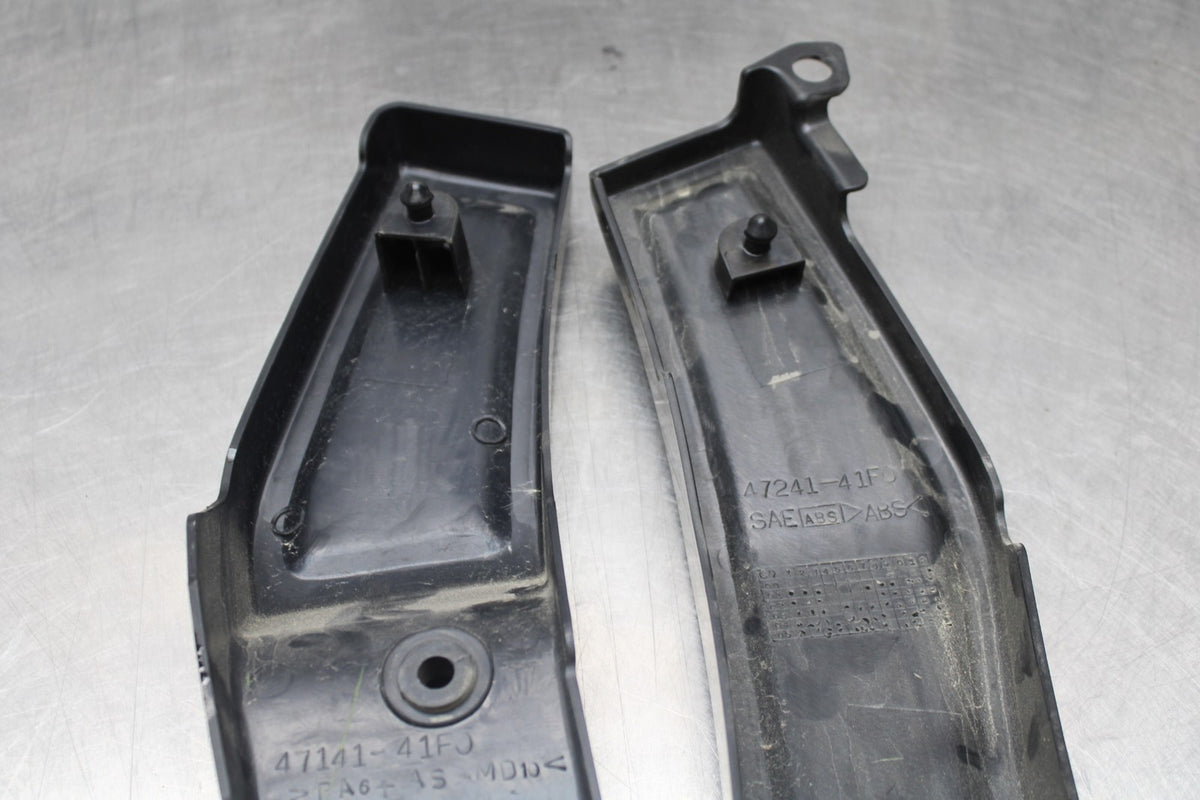 15 SUZUKI BOULEVARD C50 FRAME COVER COWL SET PAIR BB775