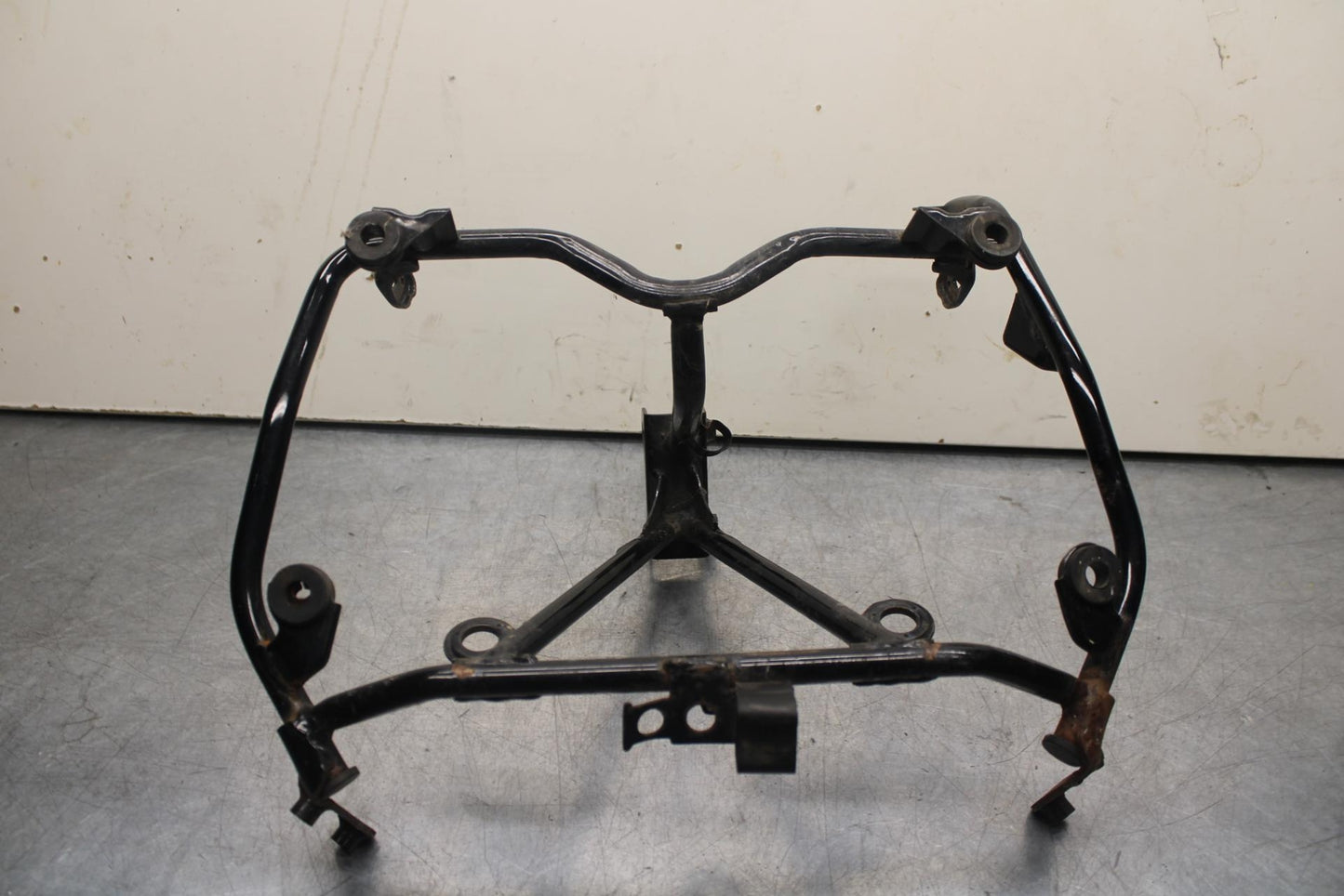 1988 Yamaha FZ600 UPPER FAIRING MIRROR GAUGES STAY BRACKET BB601