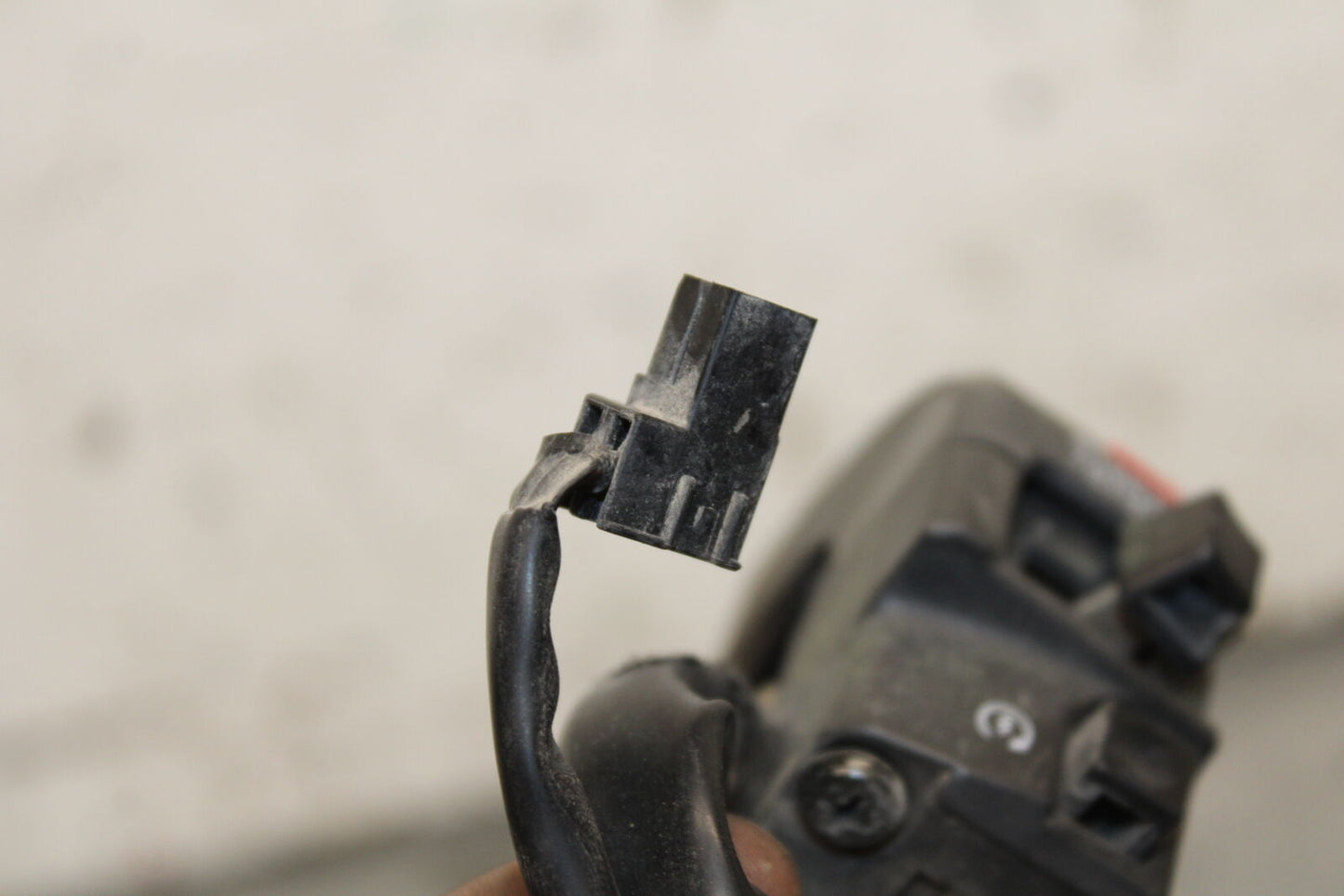 06-07 KAWASAKI NINJA ZX10R RIGHT CLIP ON KILL OFF START SWITCH SWITCHES  BB115