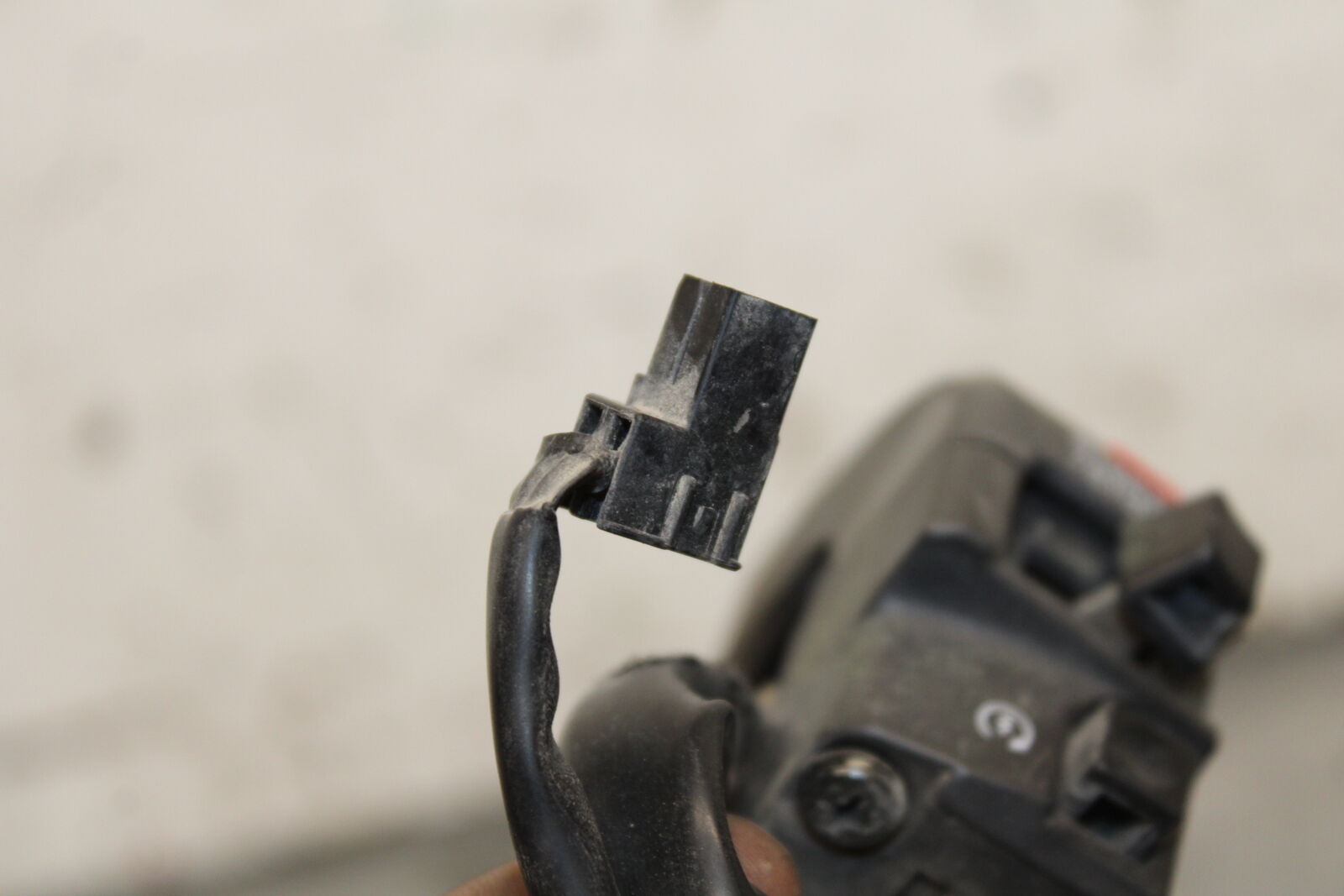 06-07 KAWASAKI NINJA ZX10R RIGHT CLIP ON KILL OFF START SWITCH SWITCHES  BB115