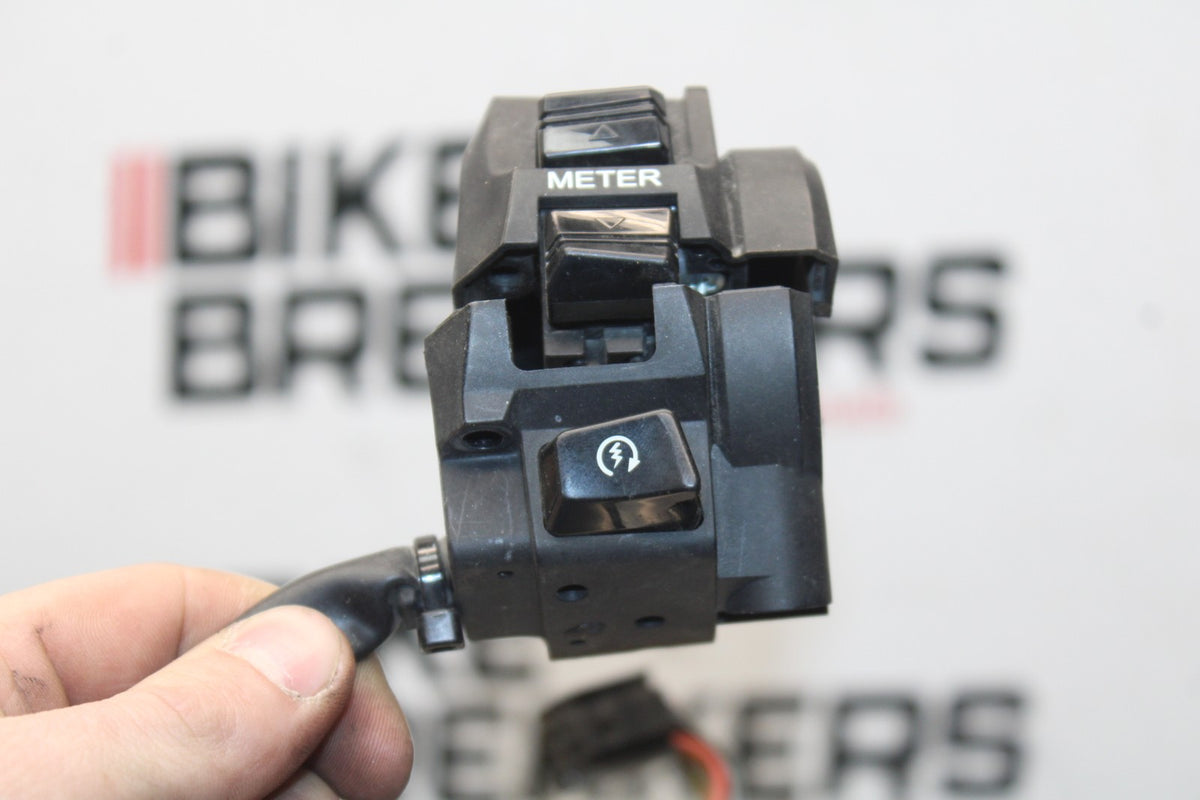 11-25 SUZUKI GSXR 600  RIGHT CLIP ON HANDLE KILL OFF START SWITCH SWITCHES BB810