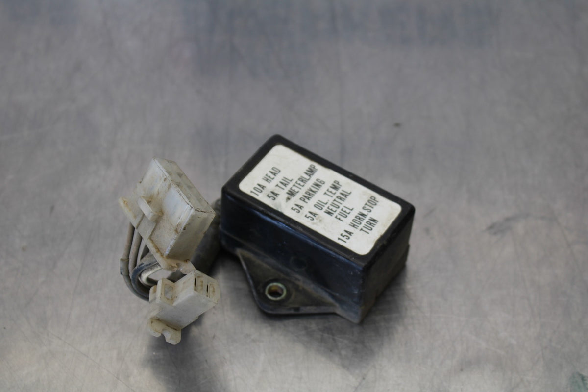 76-77 HONDA GOLDWING 1000 FUSE BOX  BB171