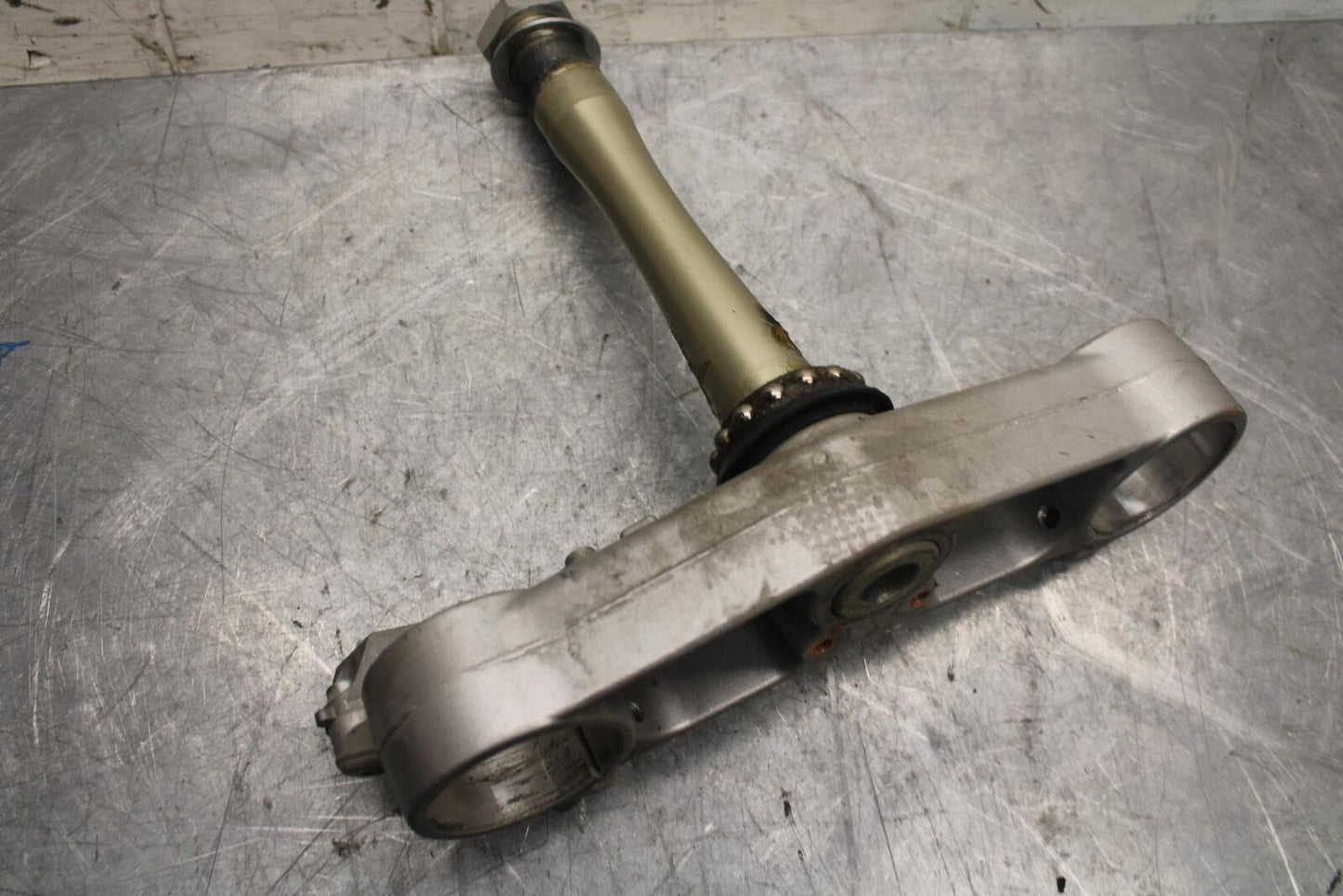 2013 Yamaha YZF R1  FORKS CLAMP LOWER TRIPLE TREE STEM 14B-23340-10-00  BB507