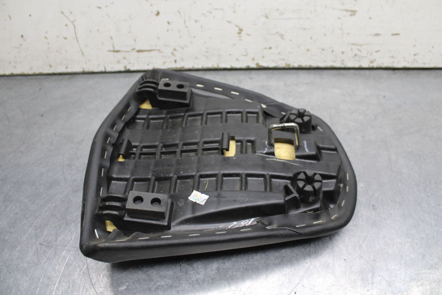 15-16 HONDA CB300F REAR BACK PASSENGER TANDEM SEAT PAD SADDLE PILLION BB740