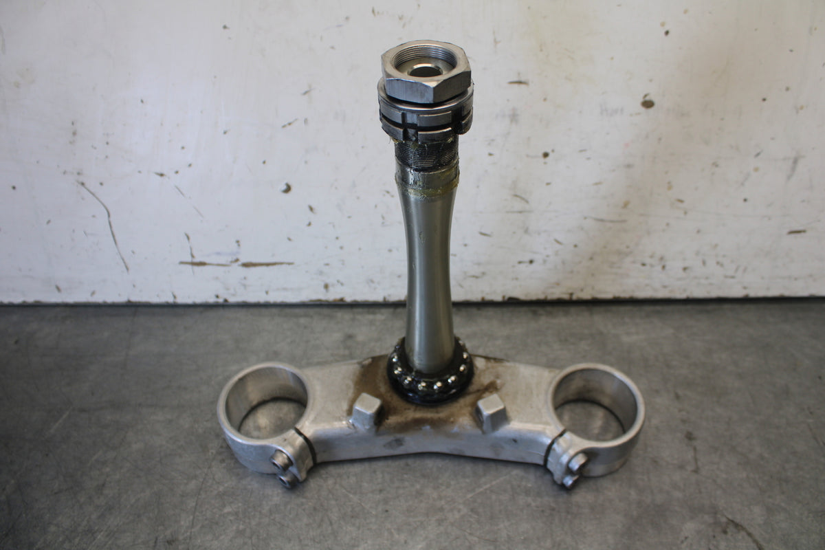 07-08 YAMAHA YZF R1 FRONT FORKS CLAMP LOWER TRIPLE TREE STEM BB675