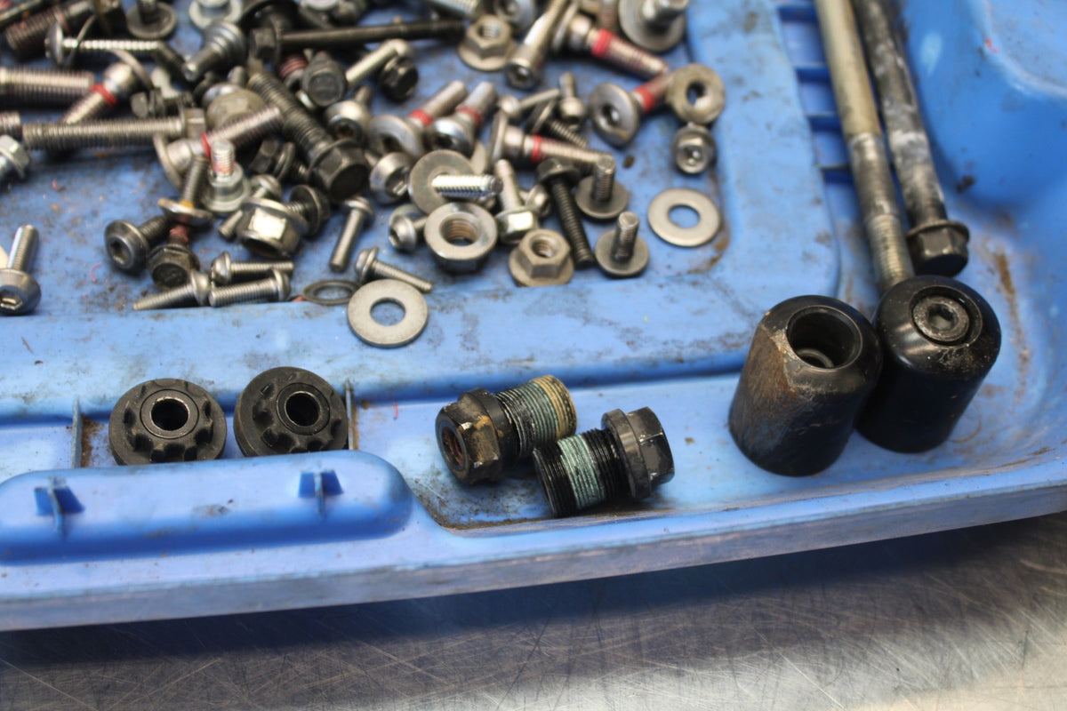 13-18 KAWASAKI NINJA ZX6R  MOUNTING BOLTS HARDWARE SCREWS BB908