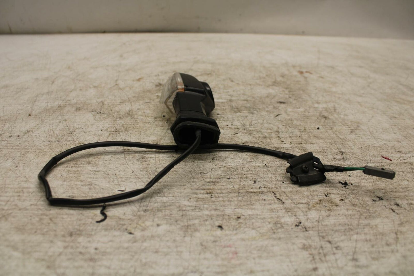 12-13 KAWASAKI EX300 NINJA LEFT REAR TURN SIGNAL LIGHT INDICATOR BB373