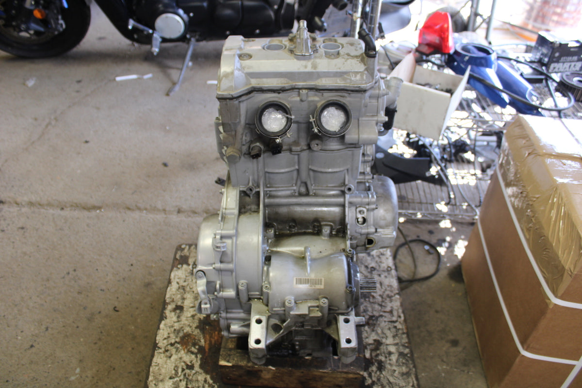 06-12 BMW F800ST ENGINE MOTOR BB144