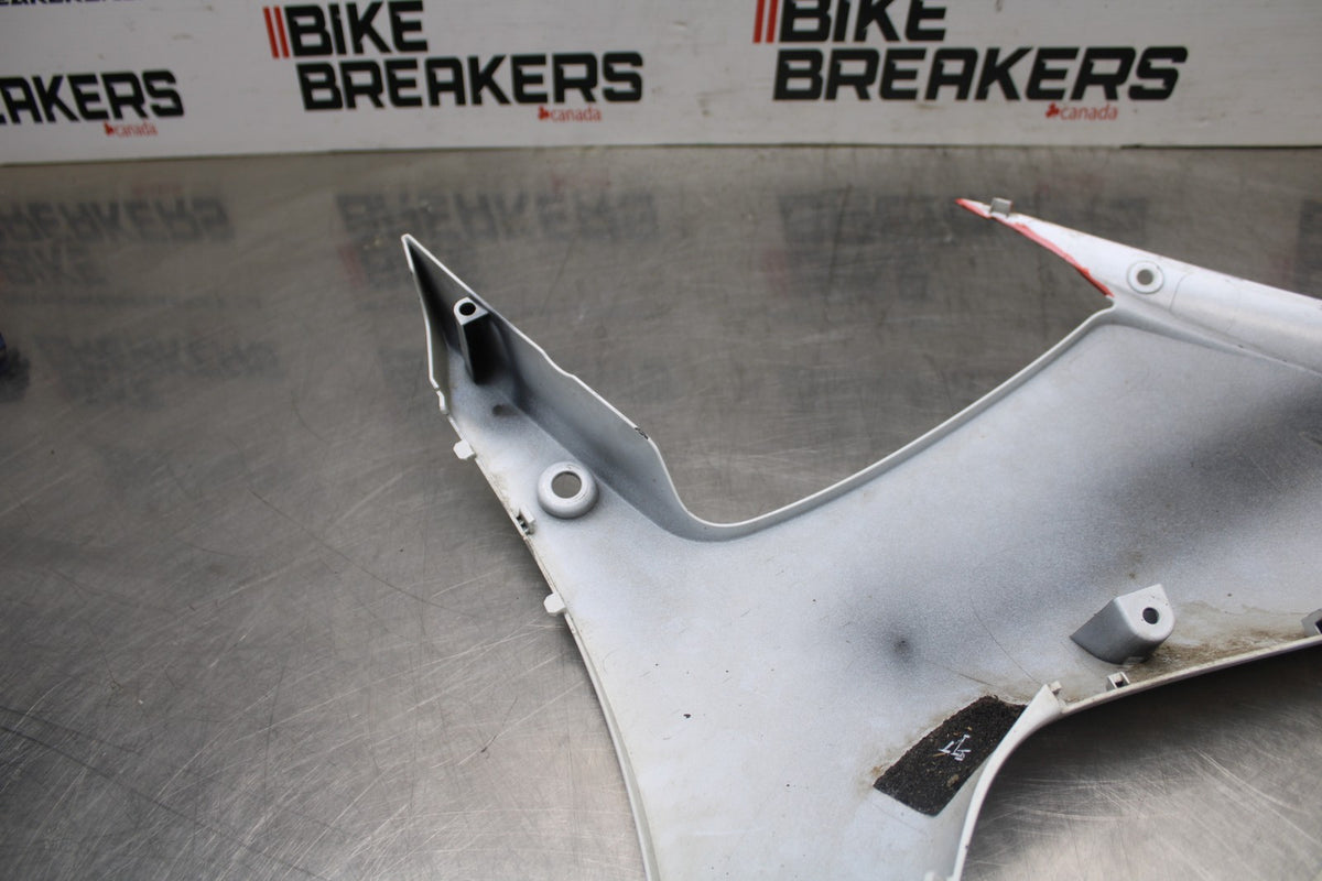 11-24 SUZUKI GSXR750 LEFT MID UPPER SIDE FAIRING COWL PLASTIC BB871