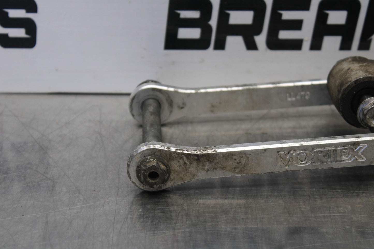 07-08 KAWASAKI NINJA ZX6R VORTEX REAR DOGBONE SHOCK LINKAGE LINK BB203