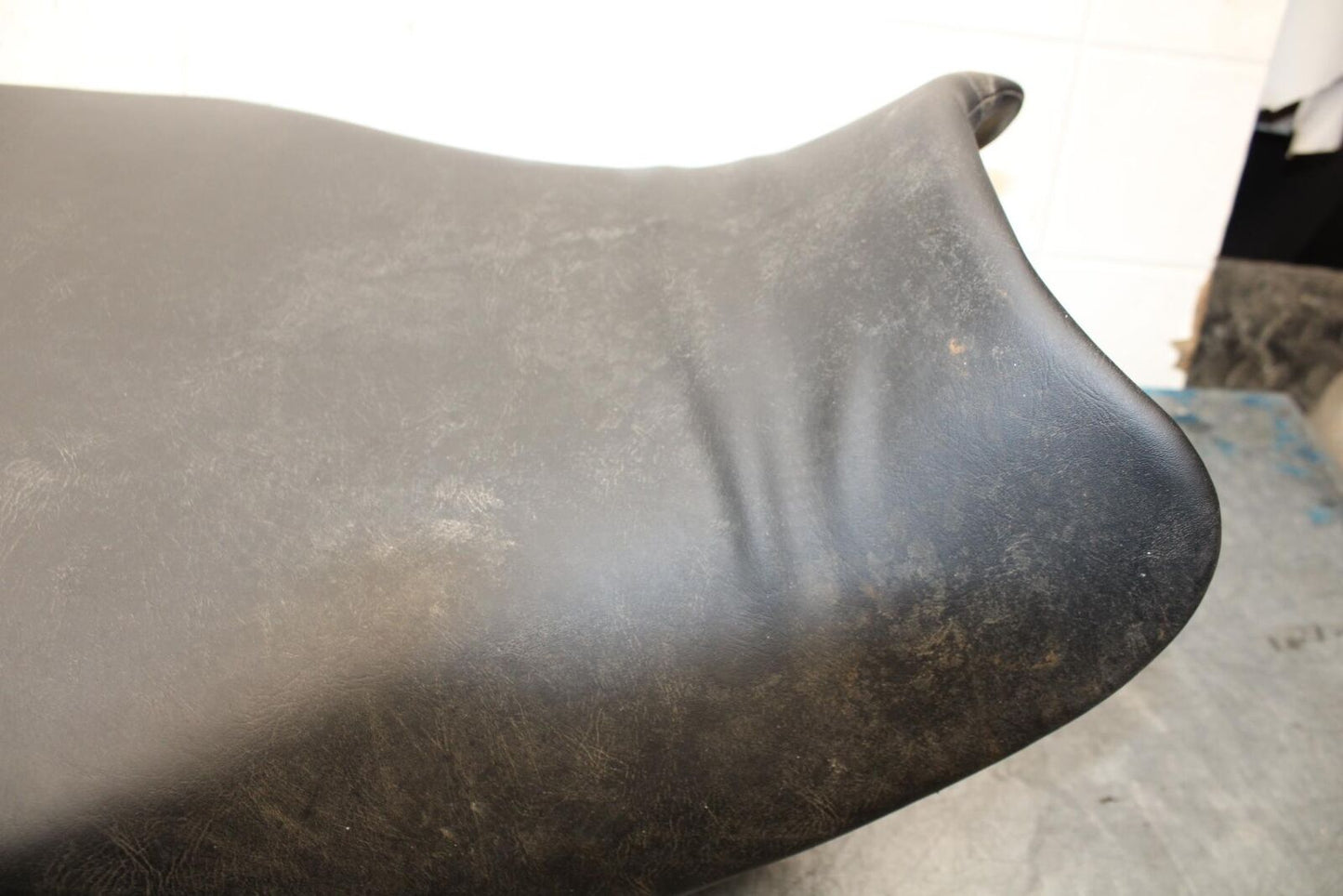 2012 Kawasaki Ninja ZX14R ZX1400E FRONT DRIVERS SEAT PAD SADDLE PILLION BB60