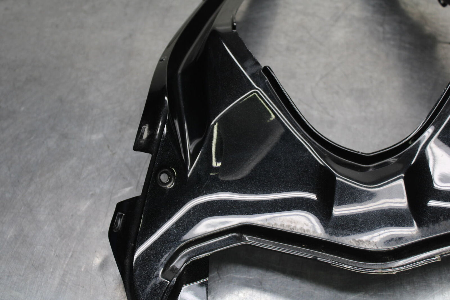 19-22 KAWASAKI Z400 CENTER REAR BACK TAIL FAIRING COWL BB738