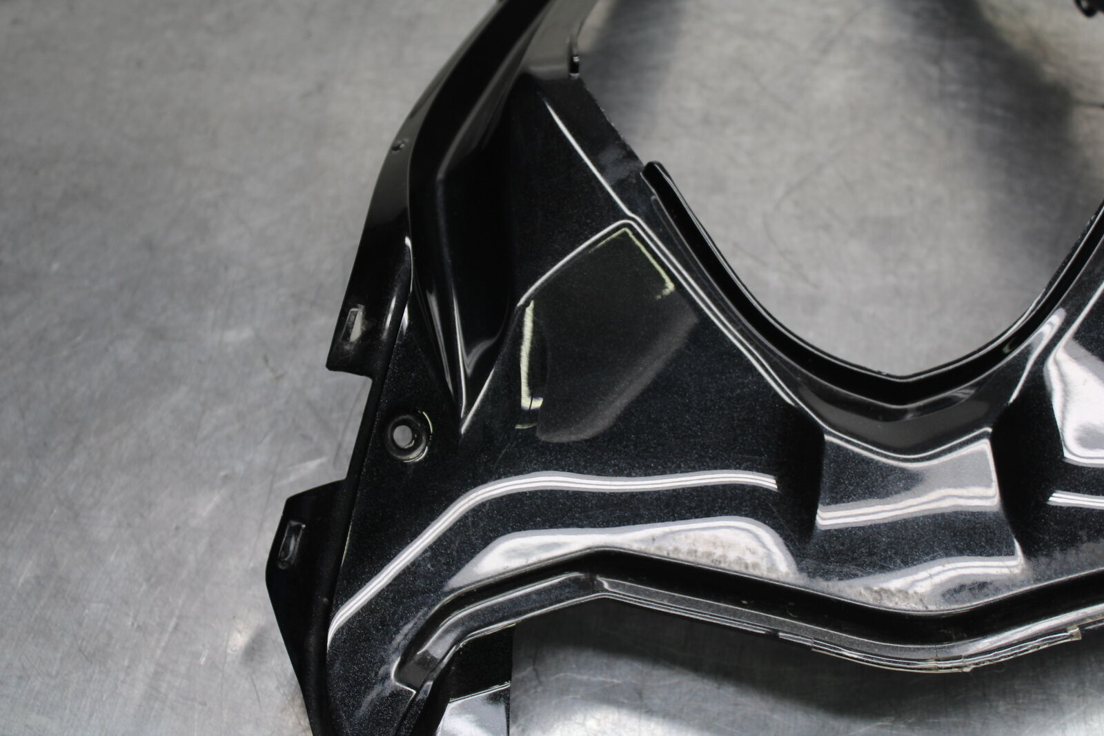 19-22 KAWASAKI Z400 CENTER REAR BACK TAIL FAIRING COWL BB738