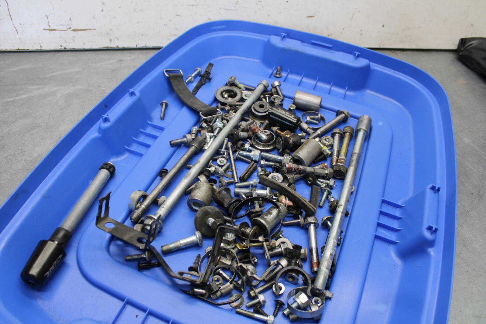 05-06 HONDA CBR600RR BOLTS HARDWARE BB655