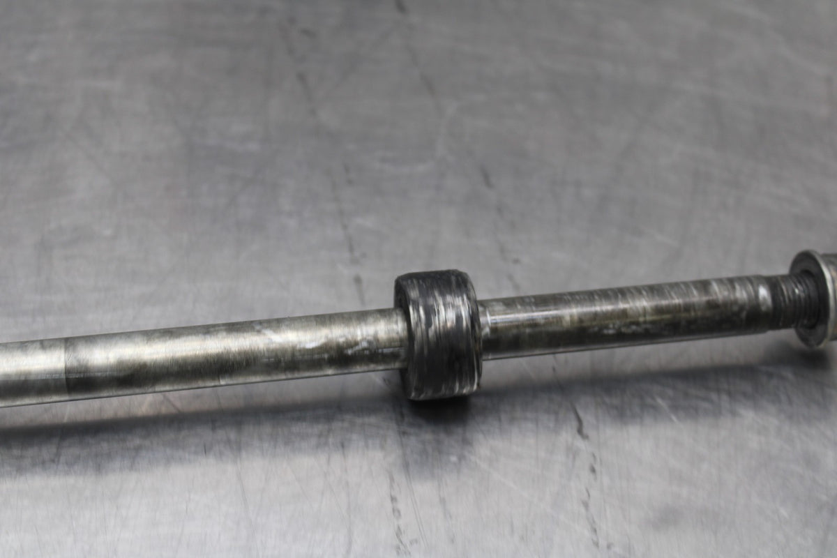 02 KAWASAKI VULCAN 800 VN800B CLASSIC REAR AXEL  BB862