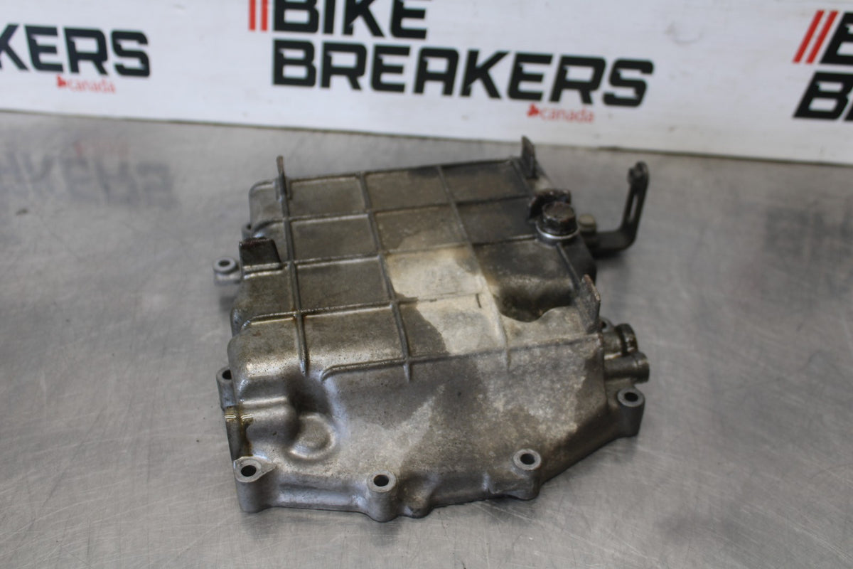 06-07 HONDA INTERCEPTOR 800 VFR800 ENGINE MOTOR BOTTOM OIL PAN COVER BB917