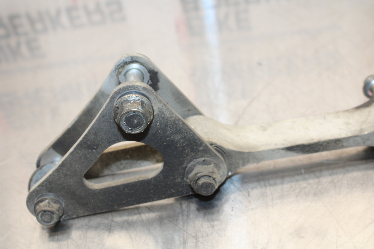 11 SUZUKI GSXR1000 REAR DOGBONE SHOCK LINKAGE LINK BB142