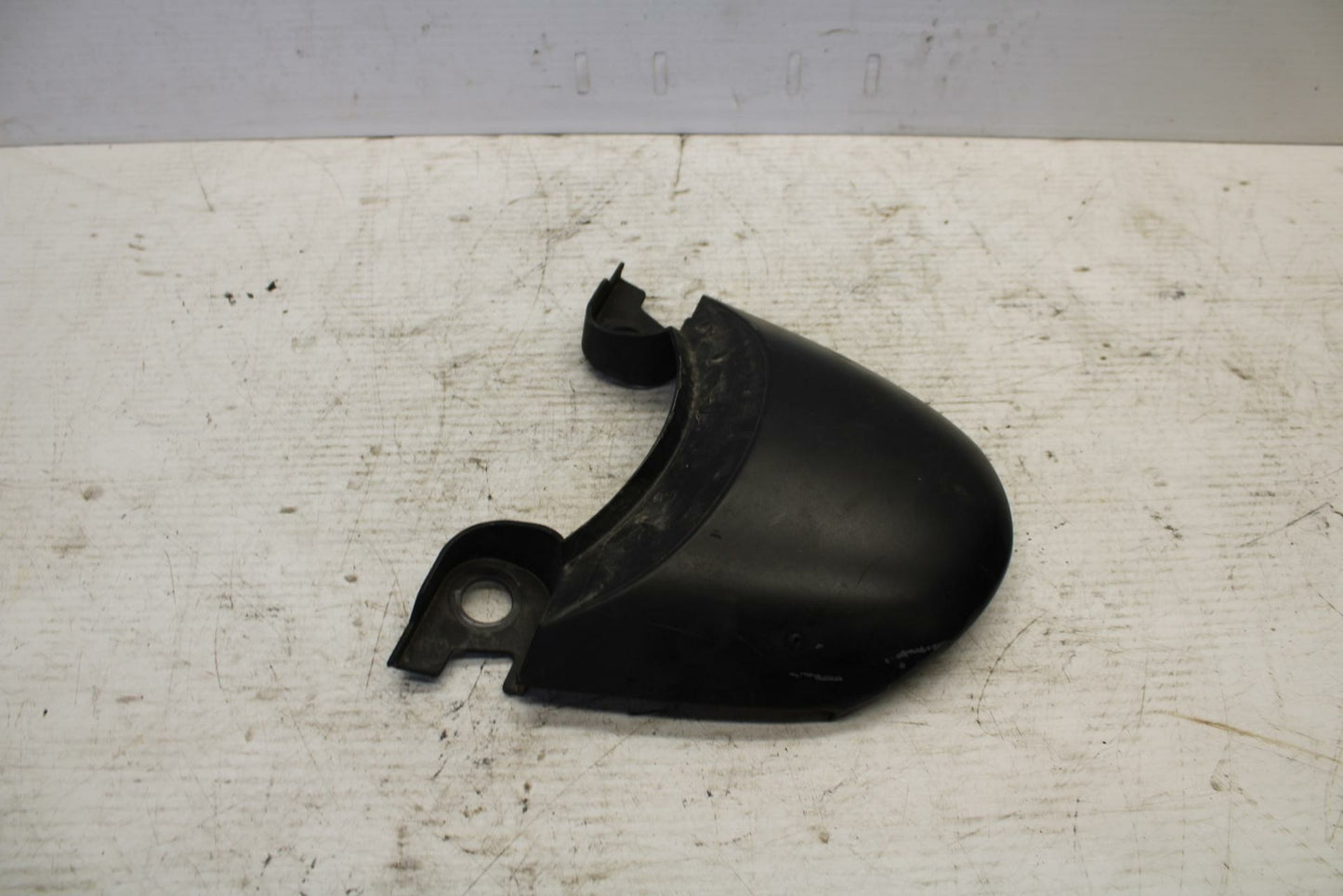 99-02 SUZUKI SV650S REAR TAILLIGHT BRAKE LIGHT TRIM  BB299