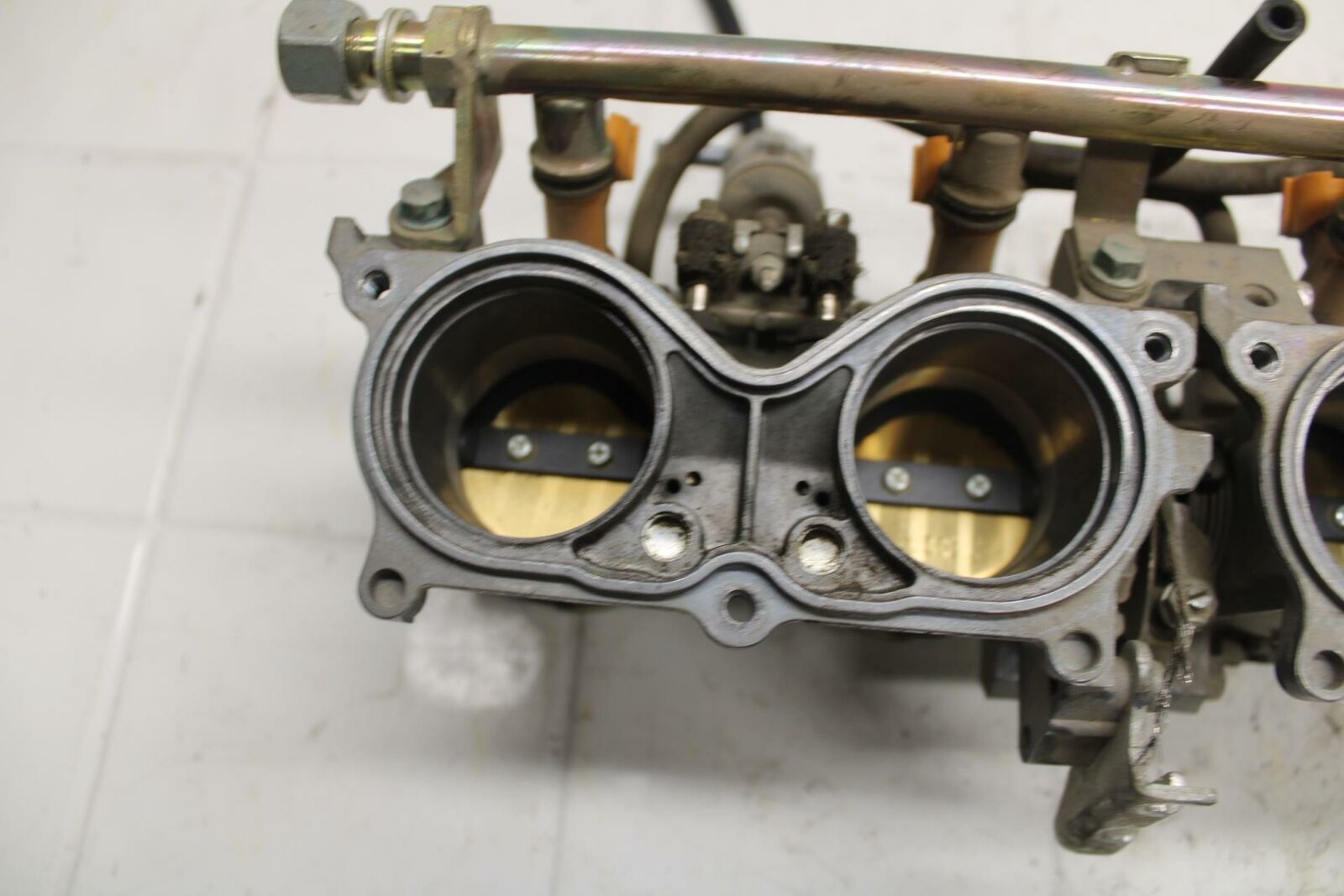 05-06 HONDA CBR600RR MAIN FUEL INJECTORS / THROTTLE BODIES BB399
