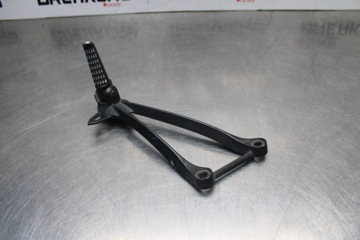 13-18 KAWASAKI NINJA ZX6R REAR BACK PASSENGER PEG SET PAIR BB735