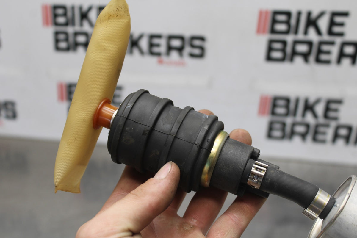 05 DUCATI SUPERSPORT 800 FUEL PUMP GAS PETROL SENDER UNIT BB913