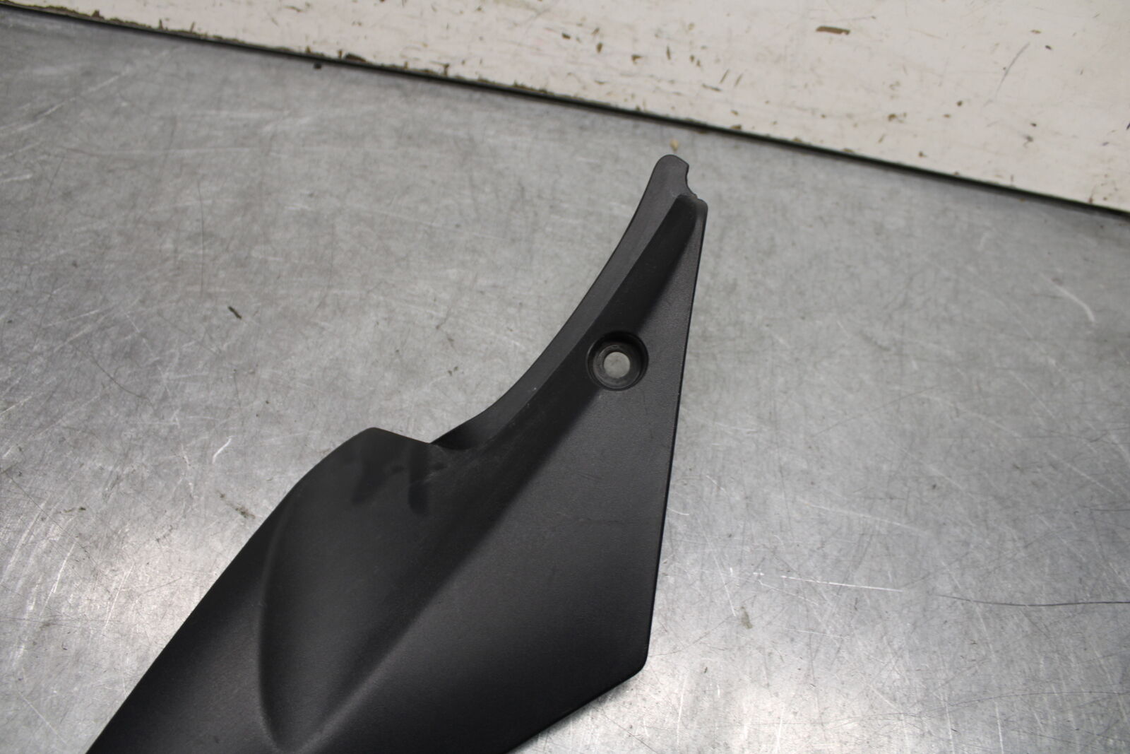 06-07 SUZUKI GSXR750 RIGHT LEFT FRONT SIDE SEAT PANELS COWLS FAIRINGS  BB670