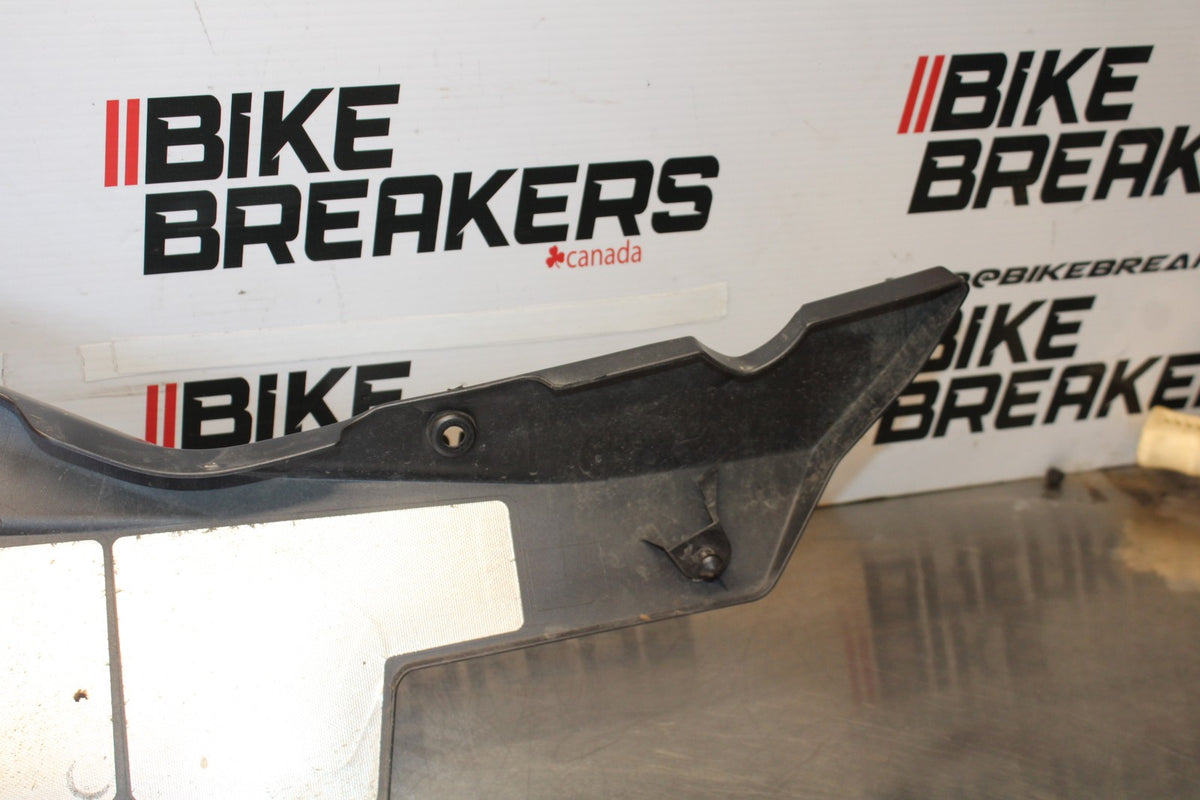 18 SUZUKI GSXR750 OEM RIGHT LOWER MID UPPER SIDE FAIRING COWL  BB891