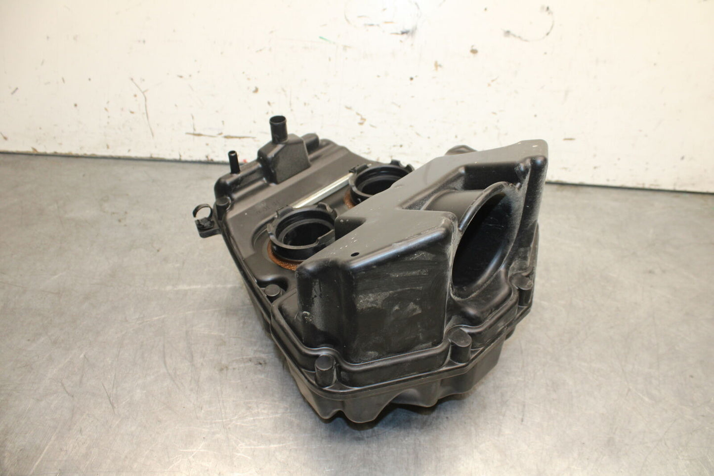 18-24 KAWASAKI NINJA 650 AIRBOX AIR INTAKE FILTER BOX BB725