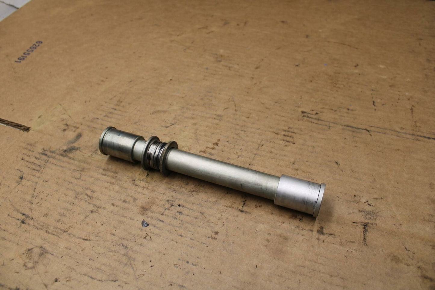 09-12 KAWASAKI NINJA ZX6R FRONT WHEEL RIM AXLE PIVOT BOLT BB383