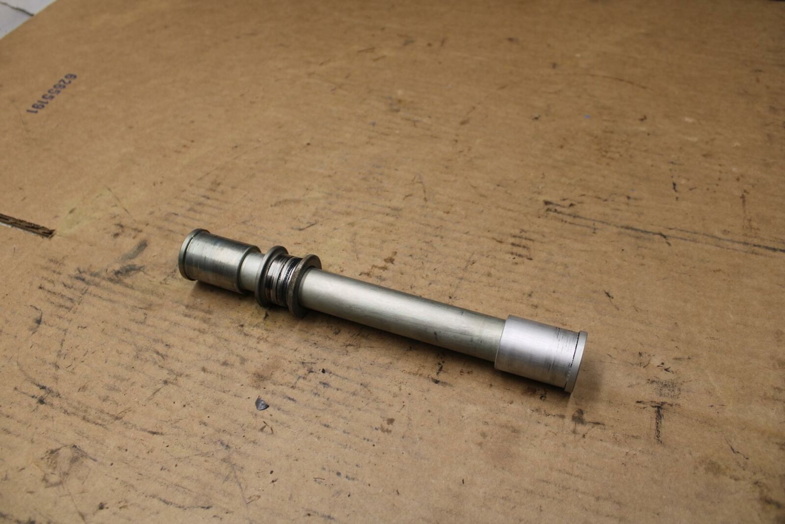 09-12 KAWASAKI NINJA ZX6R FRONT WHEEL RIM AXLE PIVOT BOLT BB383