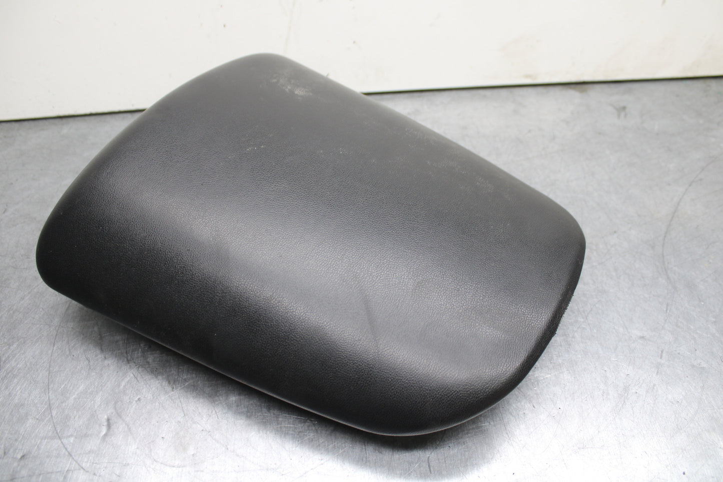 00-02 KAWASAKI NINJA ZX6R REAR BACK PASSENGER TANDEM SEAT SADDLE PILLION  BB750
