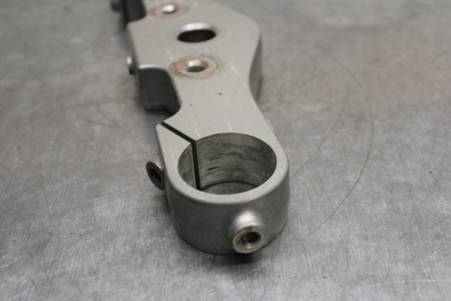 03-08 KAWASAKI VULCAN 1600 FORKS UPPER TRIPLE TREE CLAMP BB754