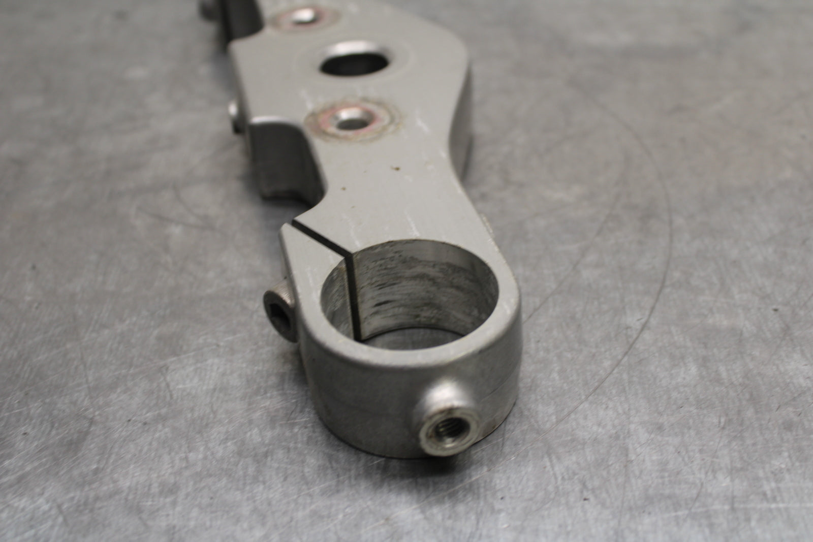 03-08 KAWASAKI VULCAN 1600 FORKS UPPER TRIPLE TREE CLAMP BB754