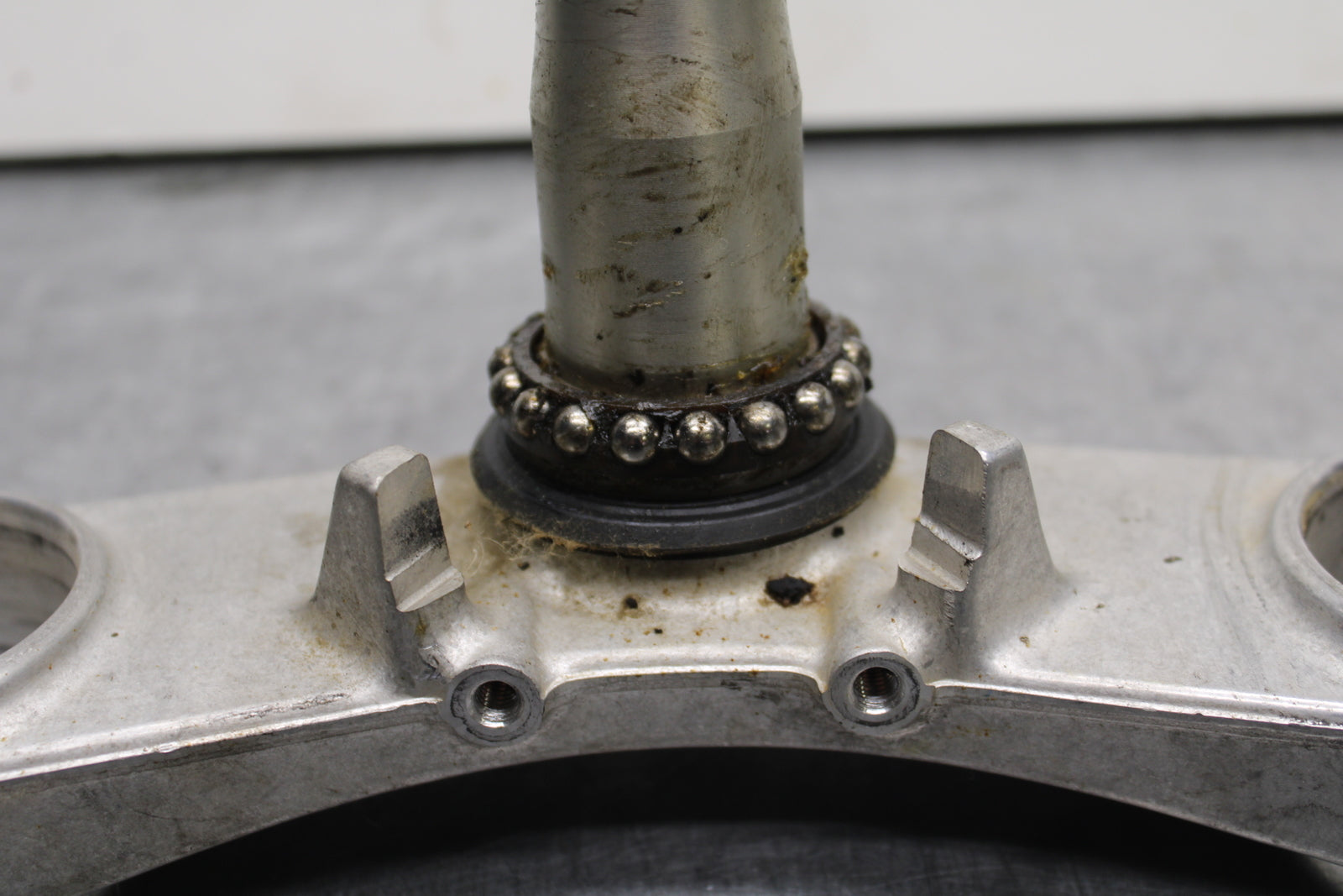 00-05 KAWASAKI NINJA ZX12R FRONT FORKS CLAMP LOWER TRIPLE TREE STEM BB121