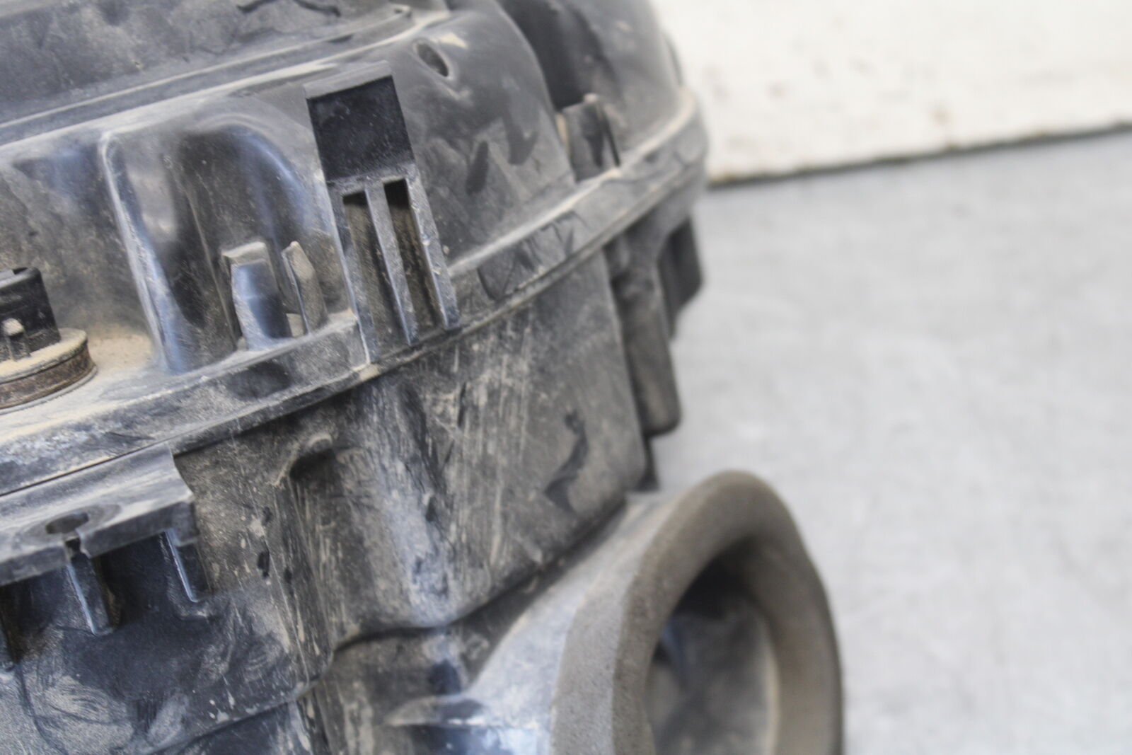 06-07 SUZUKI GSXR 600 AIRBOX AIR INTAKE FILTER BOX BB694