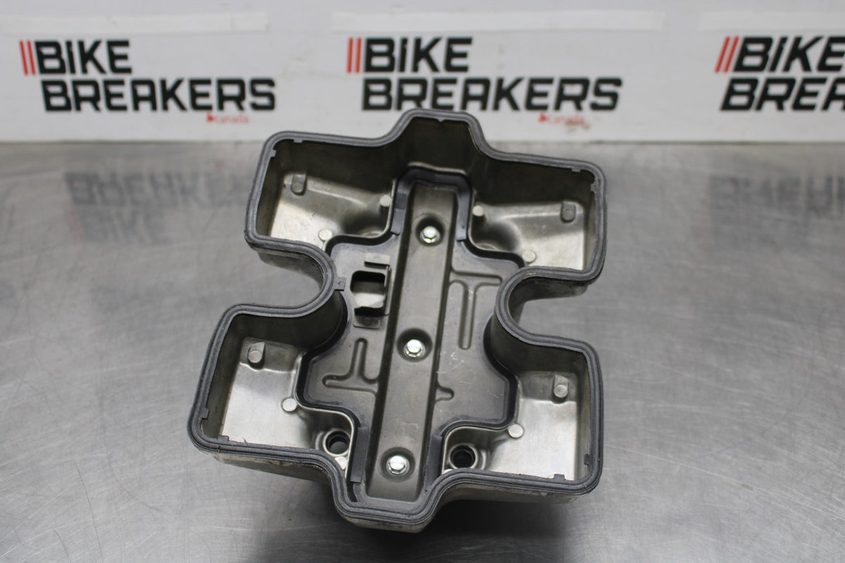84 HONDA INTERCEPTOR 1000 VF1000F ENGINE TOP CYLINDER HEAD COVER SET BB878