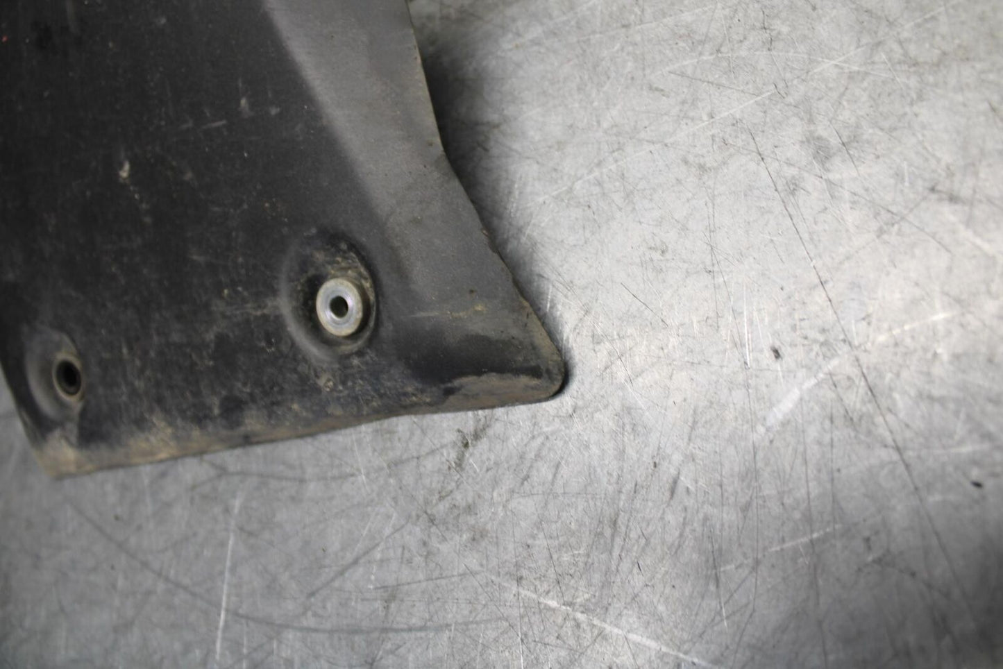 2012 Kawasaki Ninja ZX6R REAR MUFFLER EXHAUST PIPE COVER HEAT SHIELD BB529