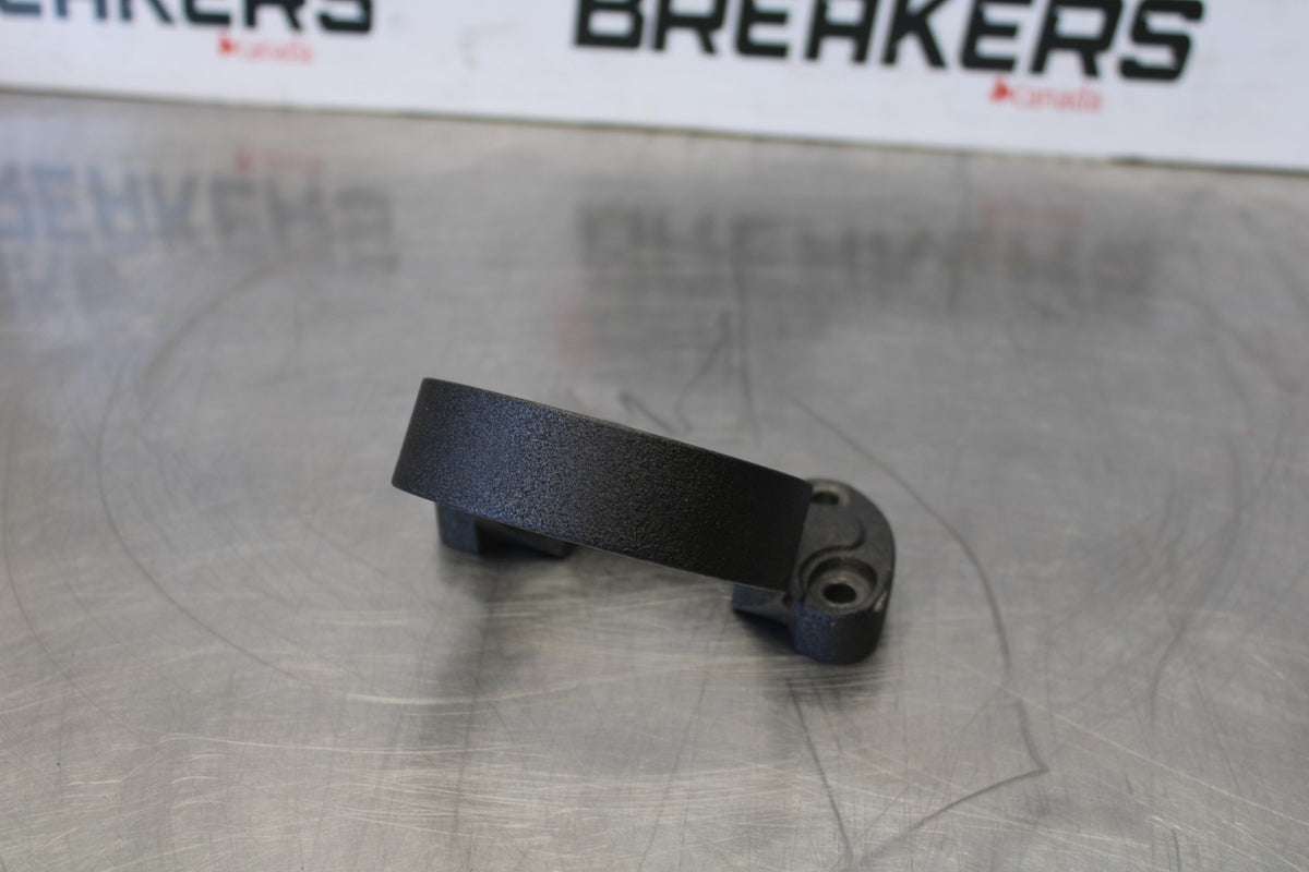 22 HARLEY-DAVIDSON SOFTAIL HANDLEBAR RISER CLAMP GAUGE HOLDER BB859