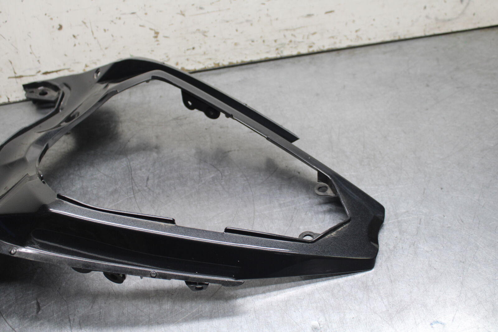 18-23 KAWASAKI NINJA 400 EX400 ABS CENTER REAR BACK TAIL FAIRING COWL BB747